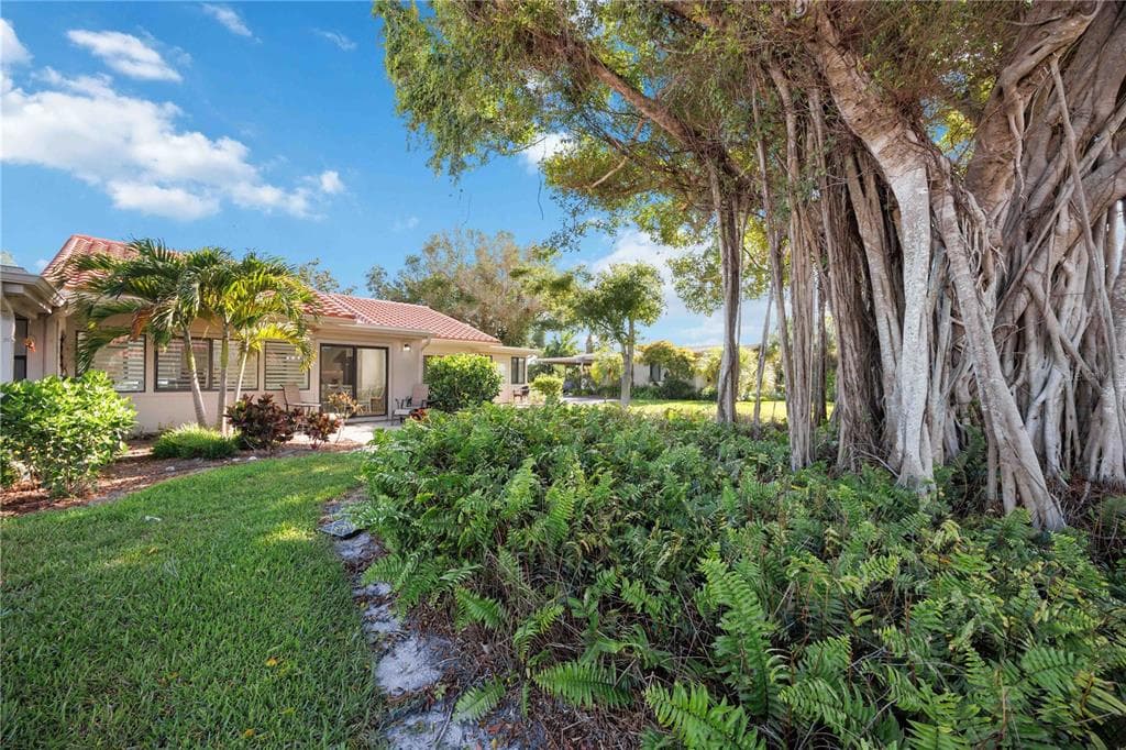 500 PARK BOULEVARD S 22 photo 23
