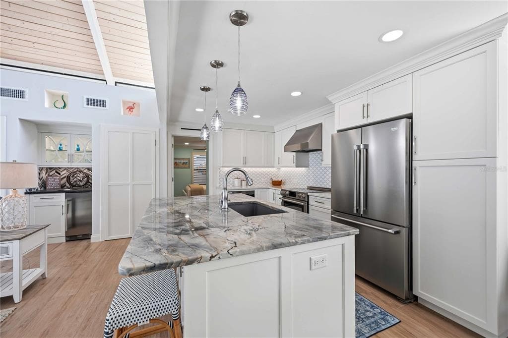 500 PARK BOULEVARD S 22 photo 16