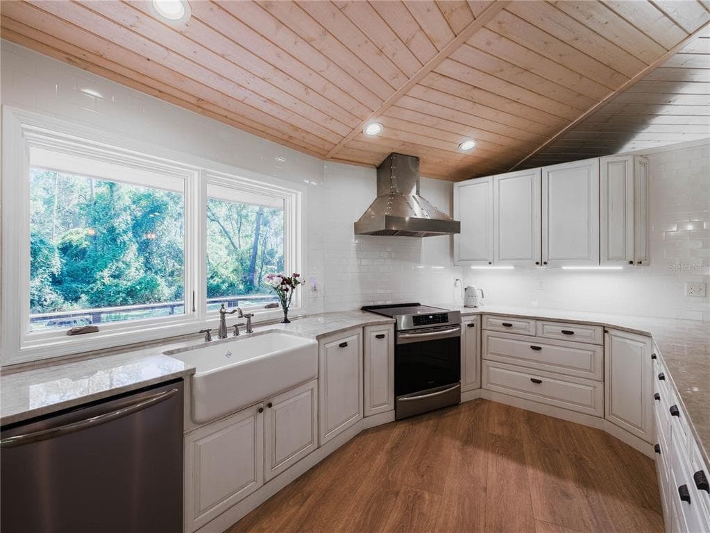 13797 NE 199TH STREET photo 10