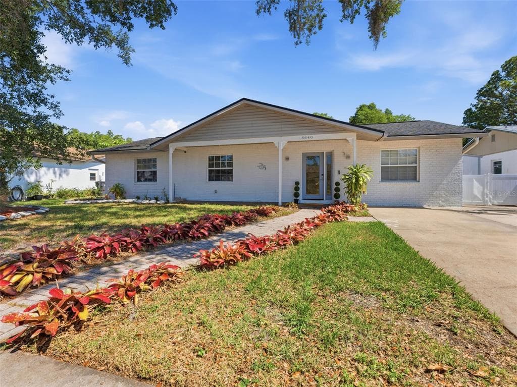 6640 WINDING OAK DRIVE photo 3