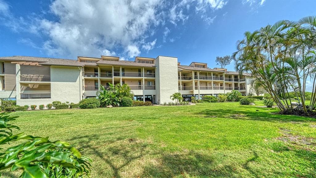 3840 MARINERS WAY 524A photo 3