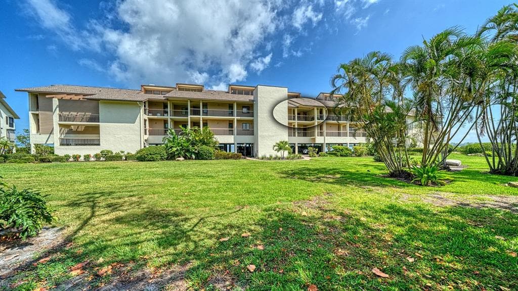 3840 MARINERS WAY 524A photo 1