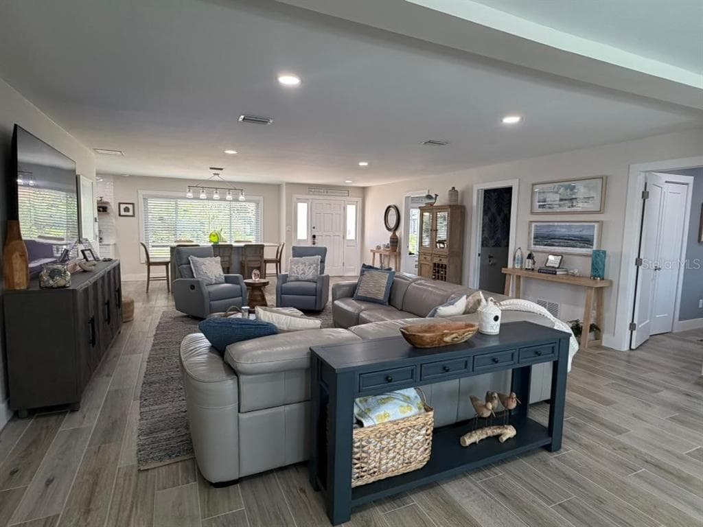 7 CEDARFORD COURT photo 23