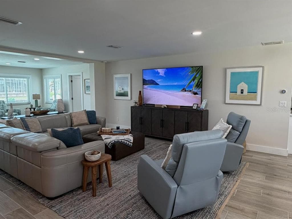 7 CEDARFORD COURT photo 22