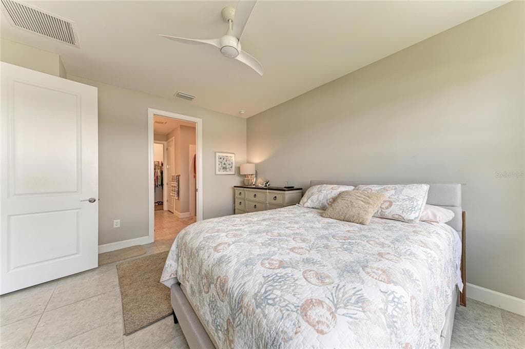 7018 HOLBROOK COVE photo 23