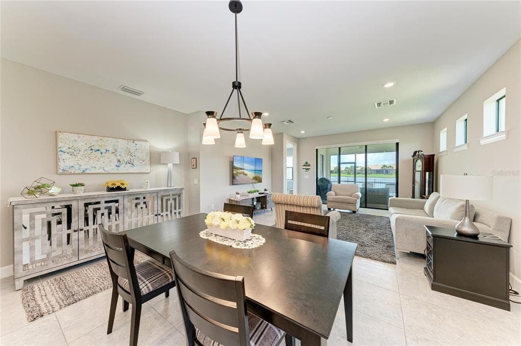 7018 HOLBROOK COVE photo 18