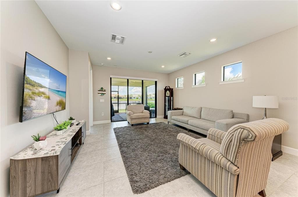 7018 HOLBROOK COVE photo 11