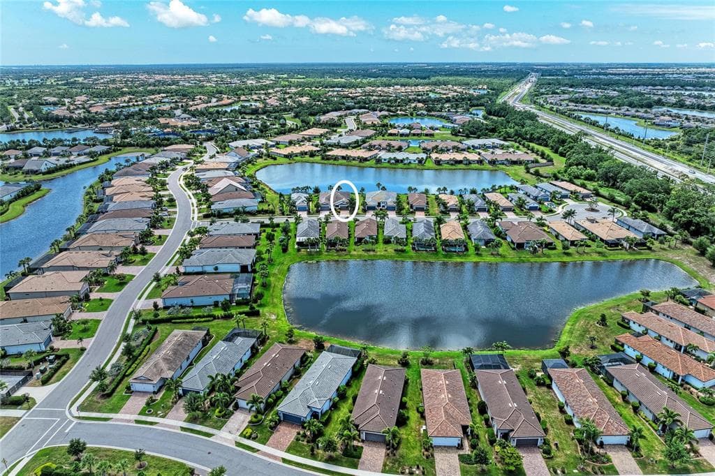7018 HOLBROOK COVE photo 4