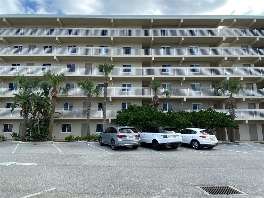 S AVENUE photo 2