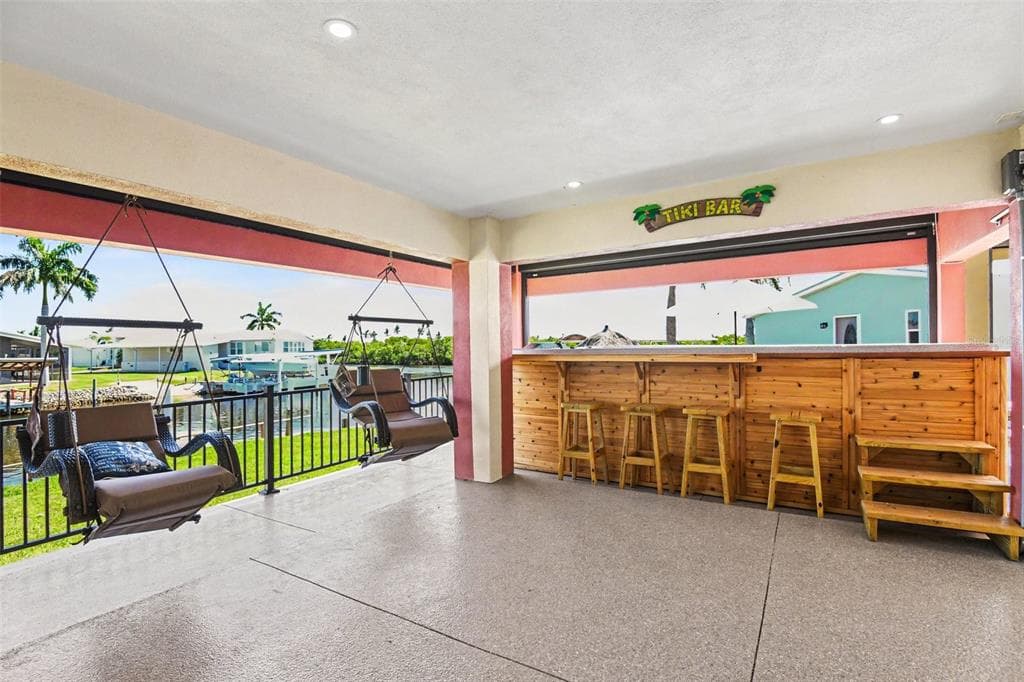 604 TAHITI COURT photo 22