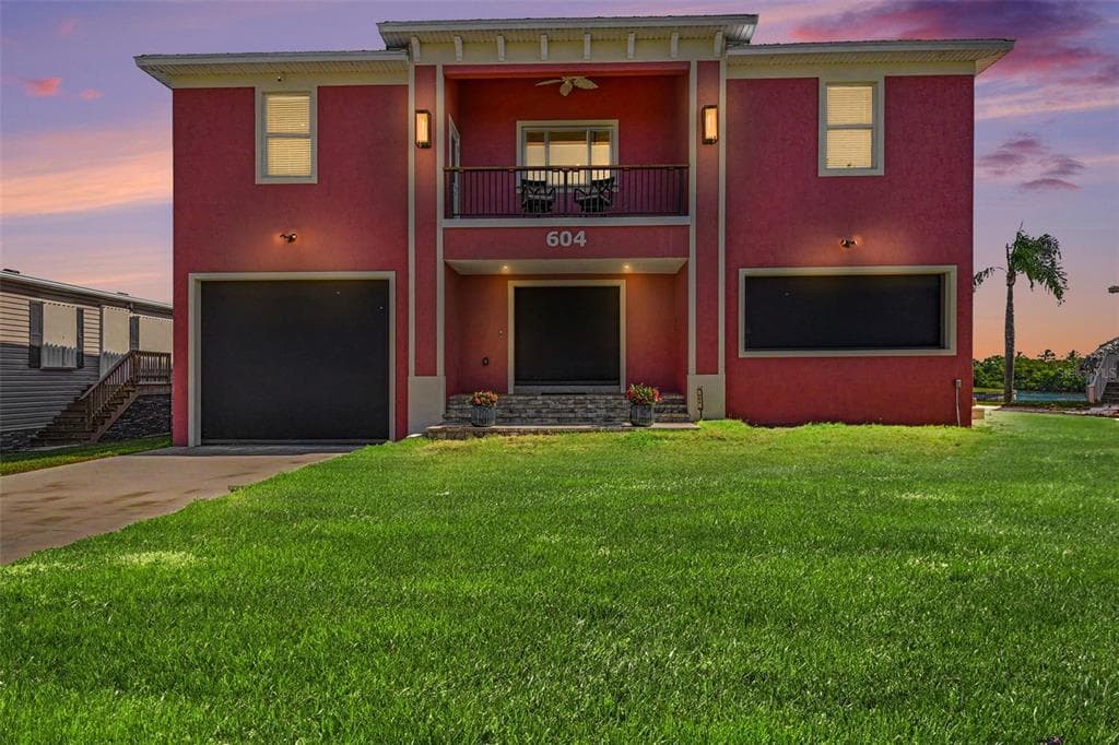 604 TAHITI COURT photo 1