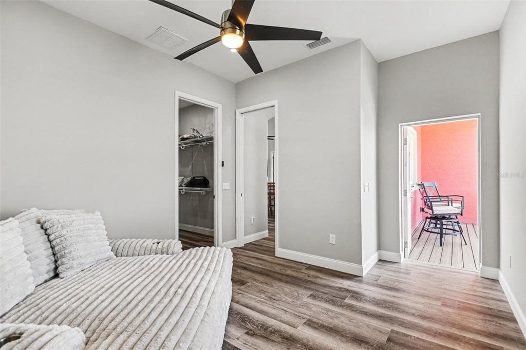 604 TAHITI COURT photo 15