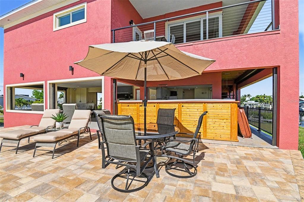 604 TAHITI COURT photo 25