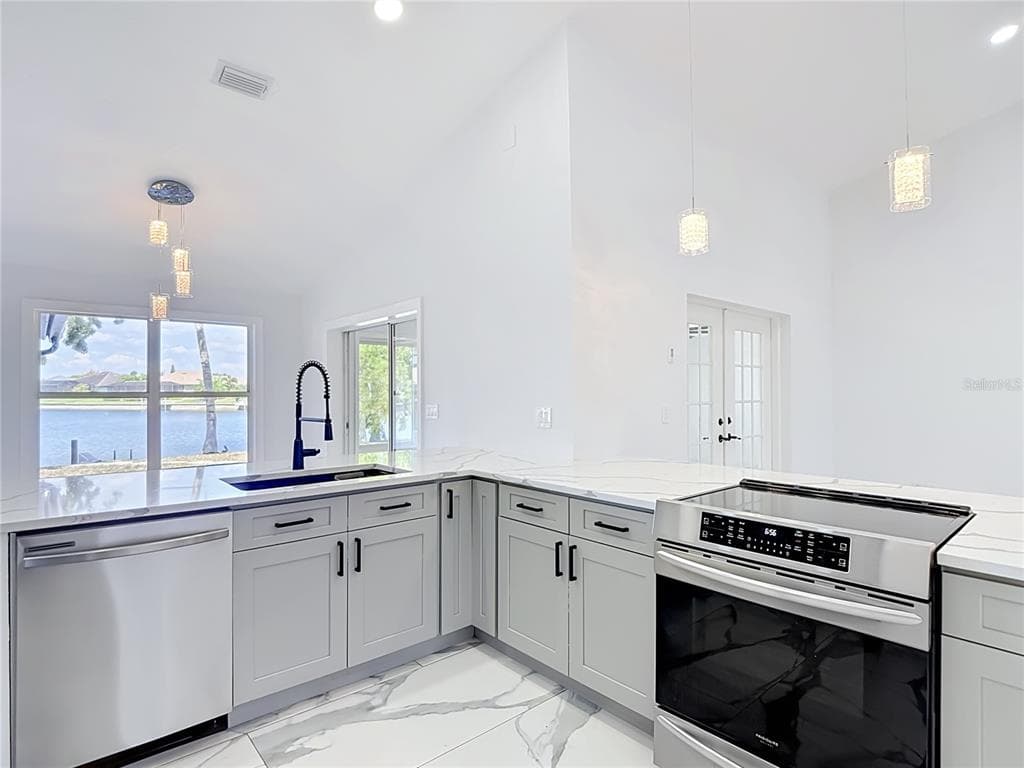 2503 AVIATION PARKWAY photo 2