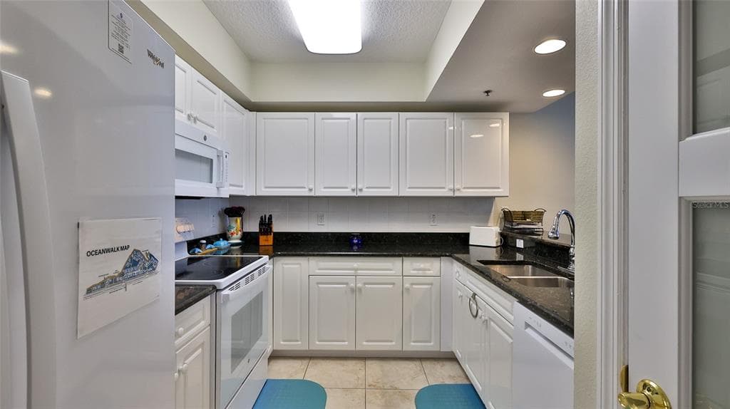 5300 S ATLANTIC AVENUE 15-203 photo 8