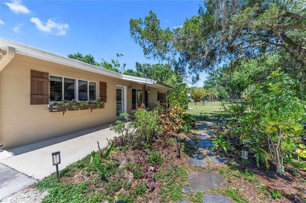 2515 49TH STREET photo 10