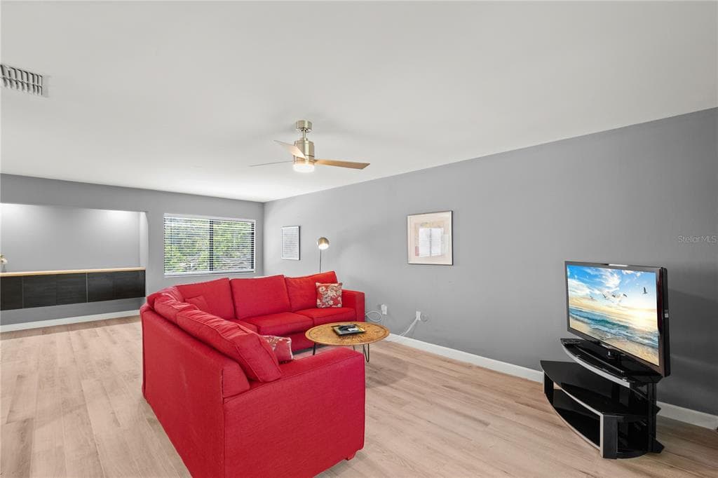 2746 ORCHID OAKS DRIVE 301 photo 22