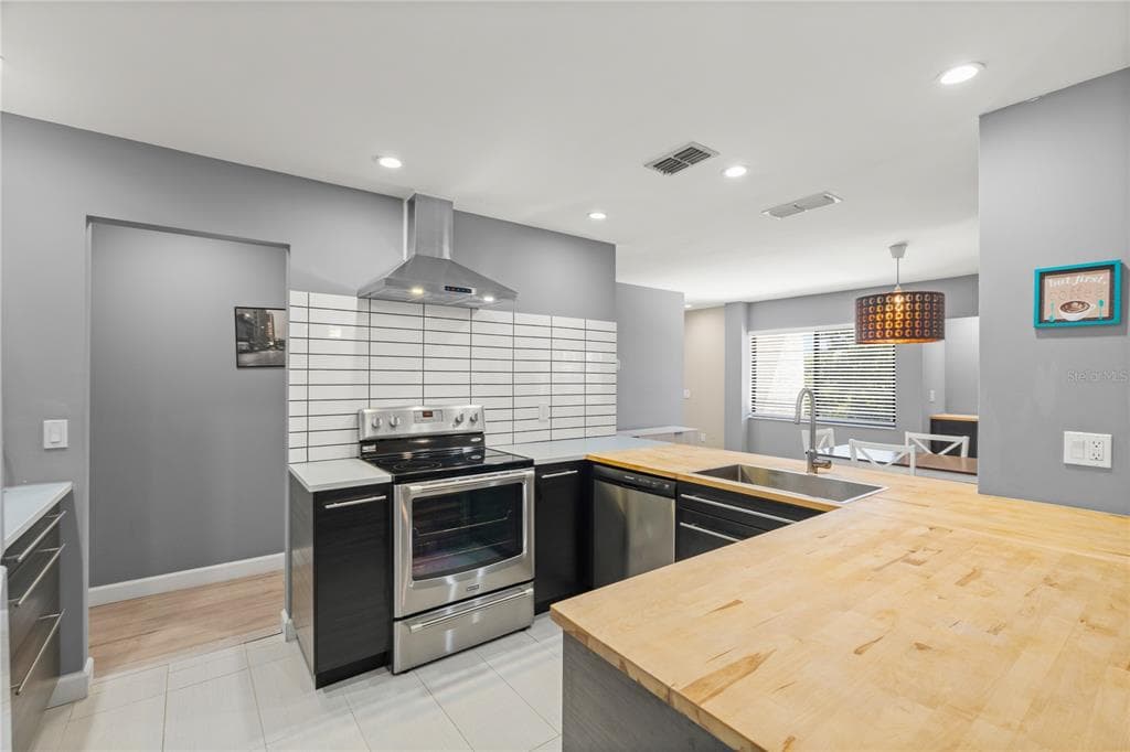 2746 ORCHID OAKS DRIVE 301 photo 7
