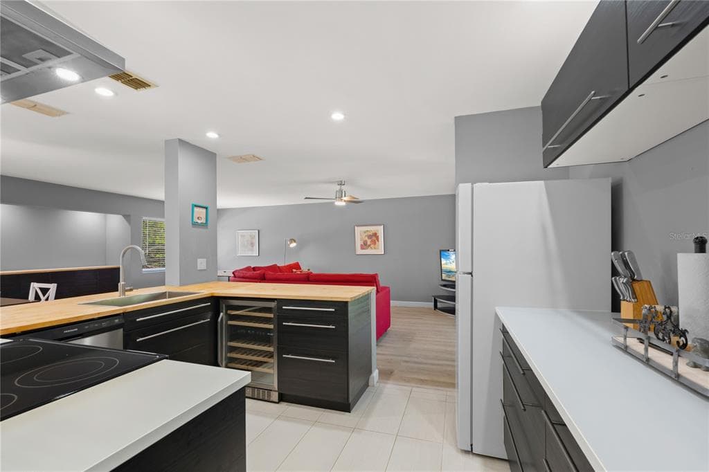 2746 ORCHID OAKS DRIVE 301 photo 11