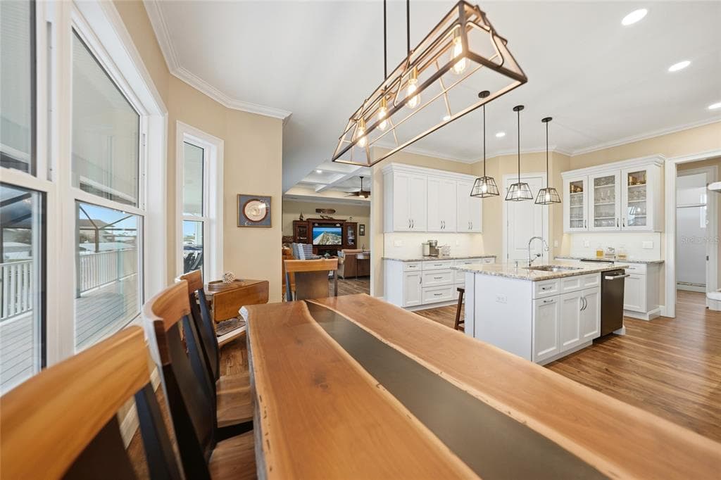 9240 PINE COVE DRIVE photo 22