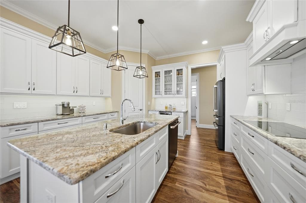 9240 PINE COVE DRIVE photo 19
