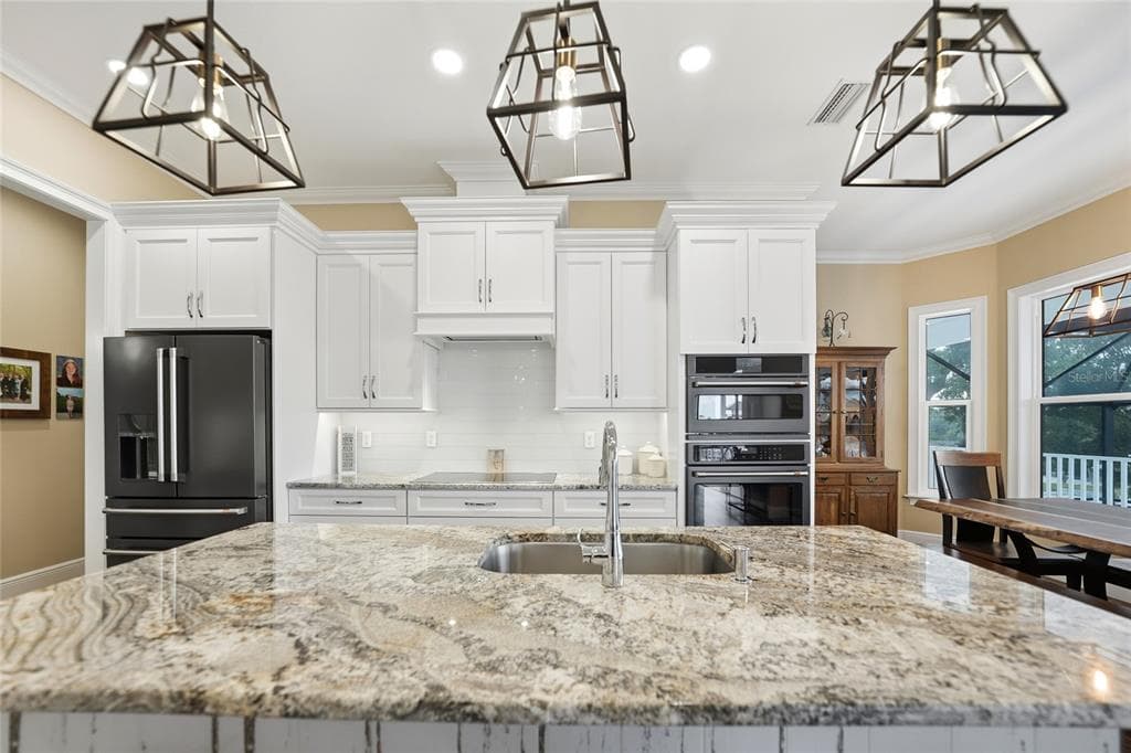 9240 PINE COVE DRIVE photo 21