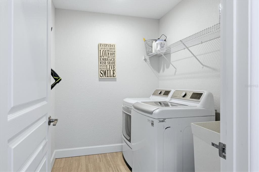 15738 APPLEWHITE CIRCLE photo 22