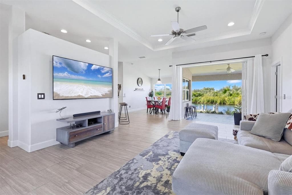15738 APPLEWHITE CIRCLE photo 3