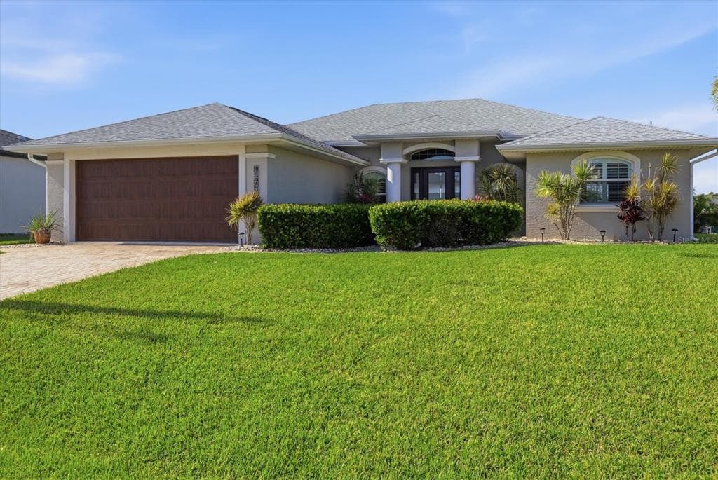 15738 APPLEWHITE CIRCLE photo 1