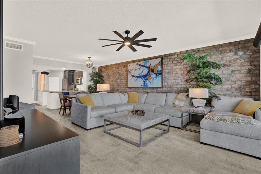 16450 GULF BOULEVARD 763 photo 9