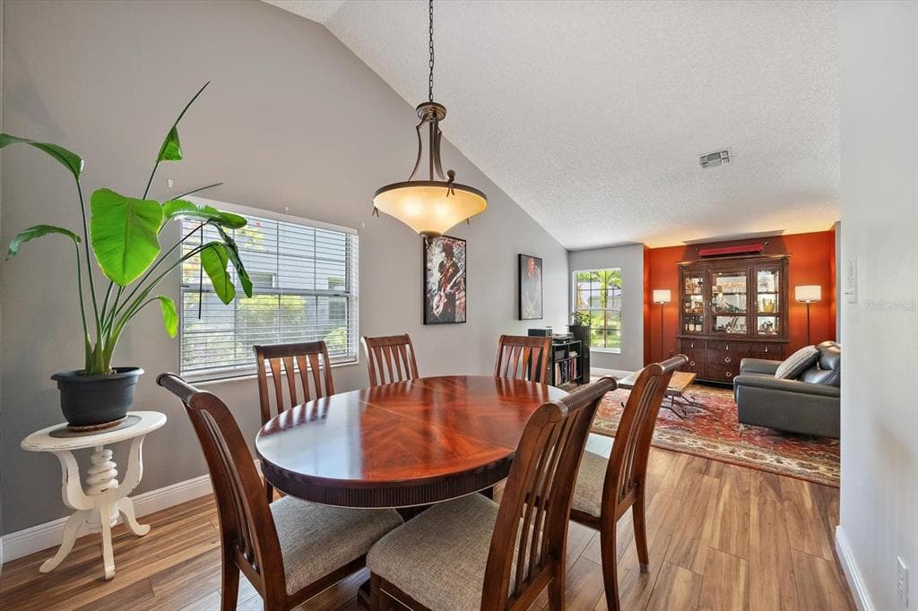 4732 MEADOWVIEW CIRCLE photo 15