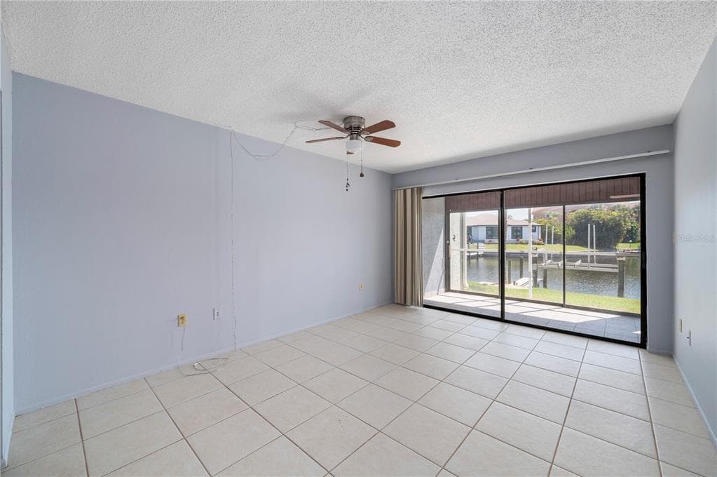1400 MINEO DRIVE 12D photo 16