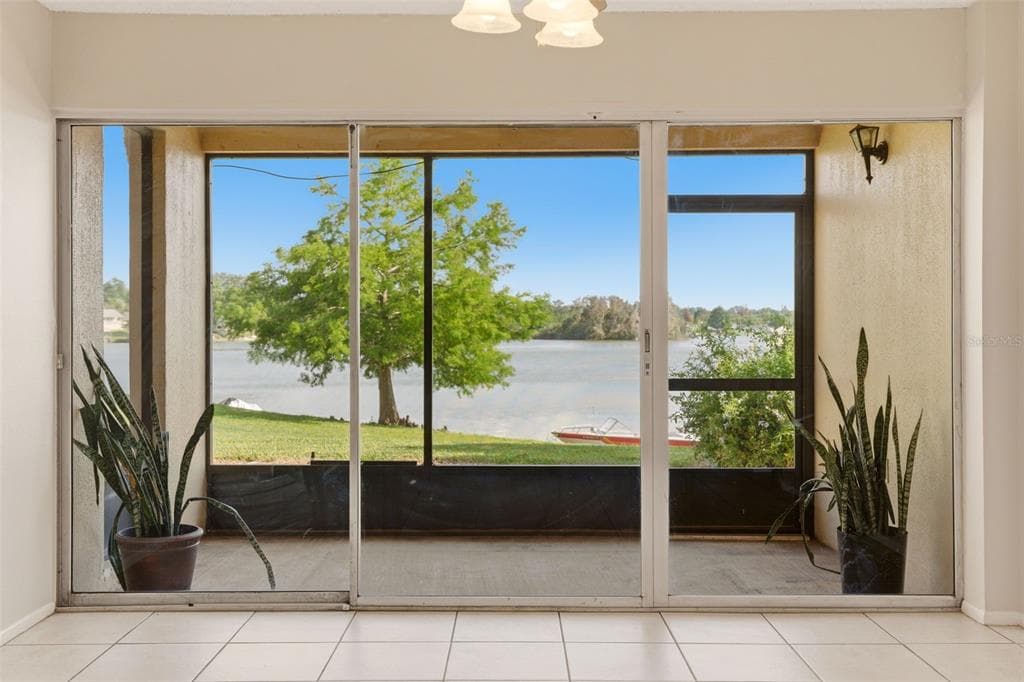 574 ORANGE DRIVE #76 5