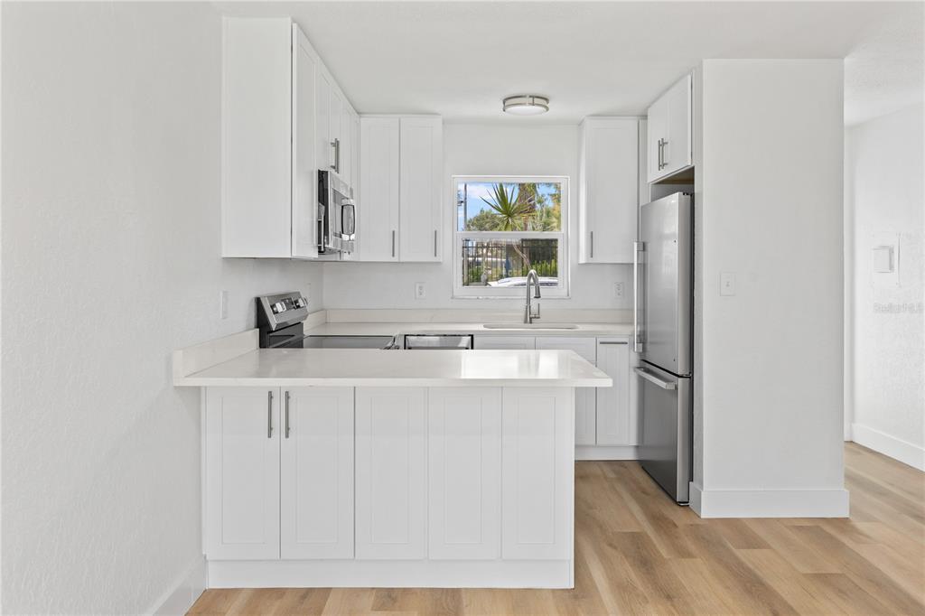 5830 MIDNIGHT PASS ROAD 29 photo 9