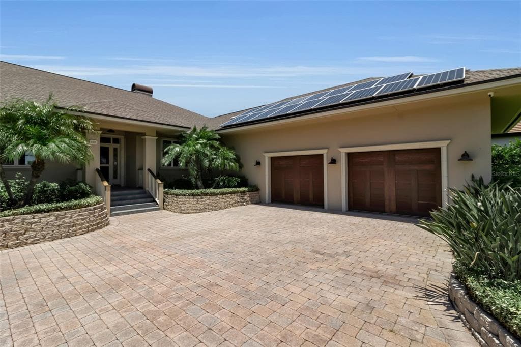 612 LAUREL ROAD W photo 21
