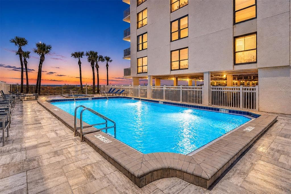13336 GULF BOULEVARD 204 photo 4