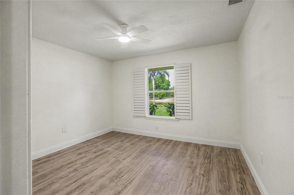 601 136TH COURT E photo 22