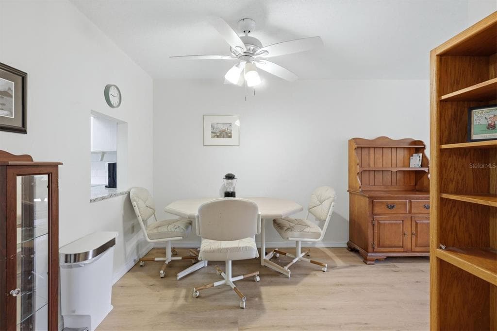 2 QUAILS RUN BOULEVARD 2104 photo 13