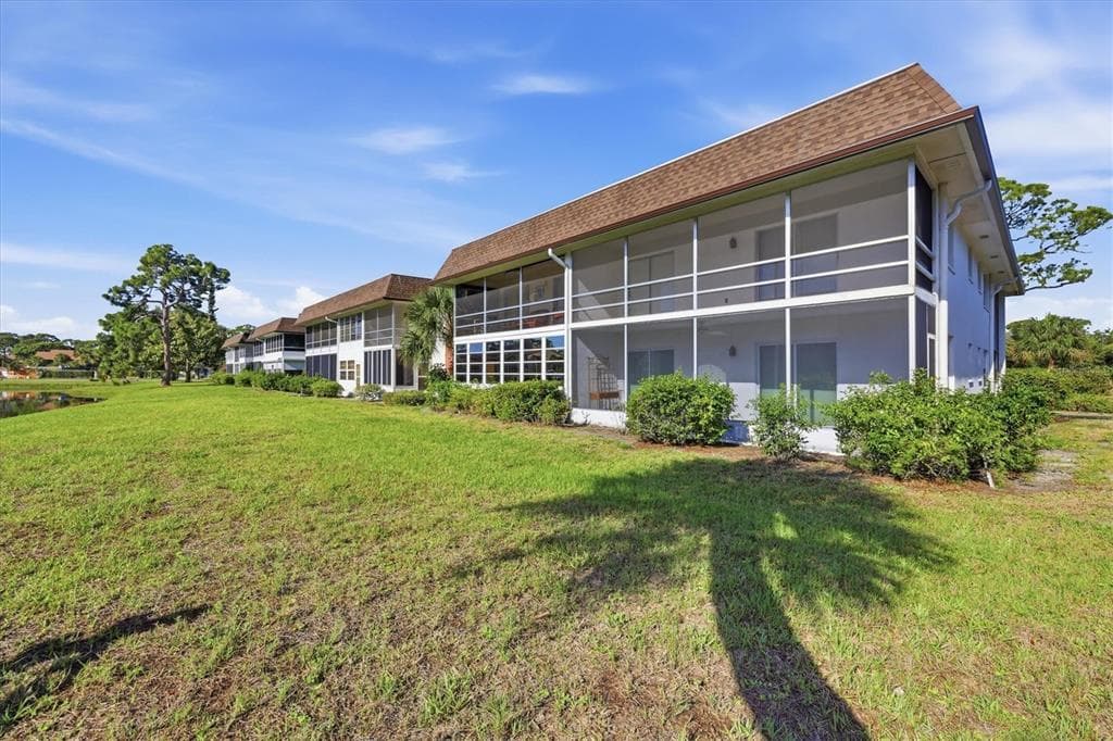 2 QUAILS RUN BOULEVARD 2104 photo 22