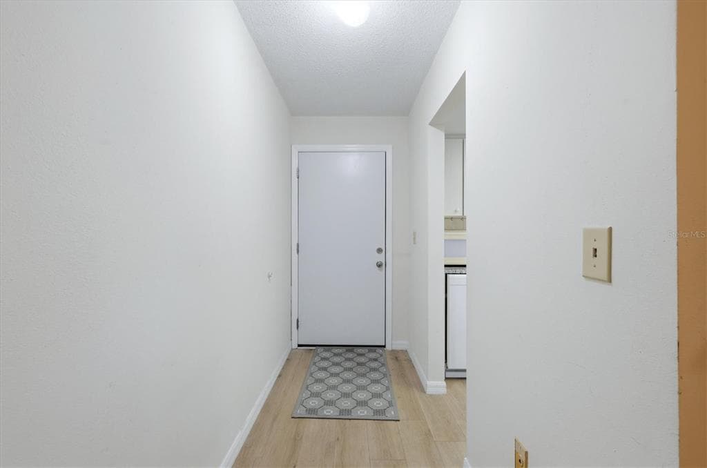 2 QUAILS RUN BOULEVARD 2104 photo 5