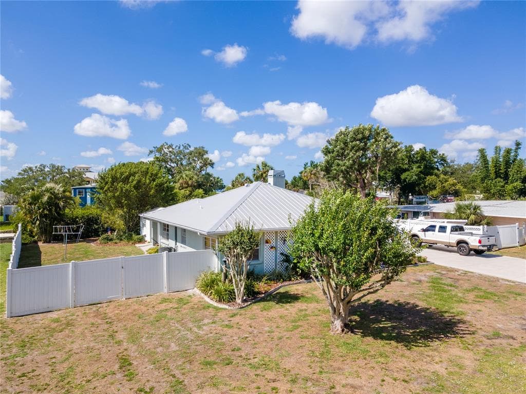 4517 8TH STREET COURT E photo 11