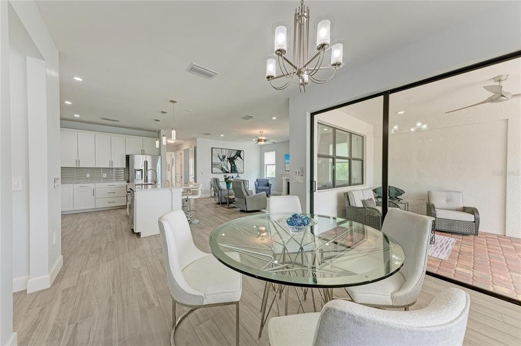 7412 SUMMERLAND COVE photo 15