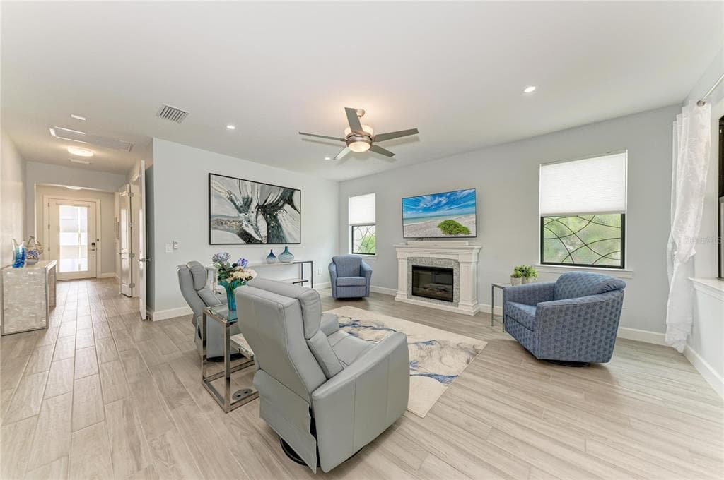7412 SUMMERLAND COVE photo 11