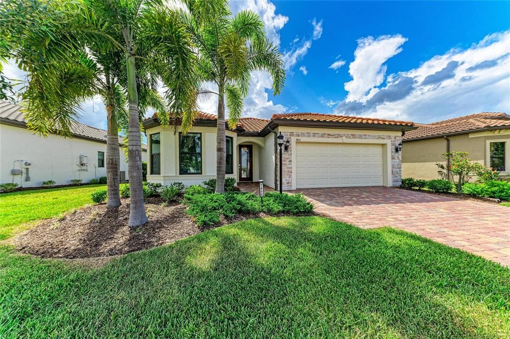 7412 SUMMERLAND COVE photo 4
