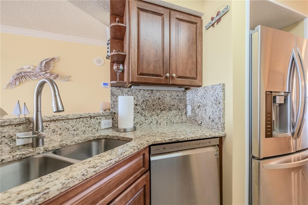 1183 OCEAN SHORE BOULEVARD 604 photo 20