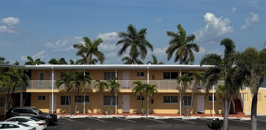 19417 GULF BOULEVARD E103 photo 1