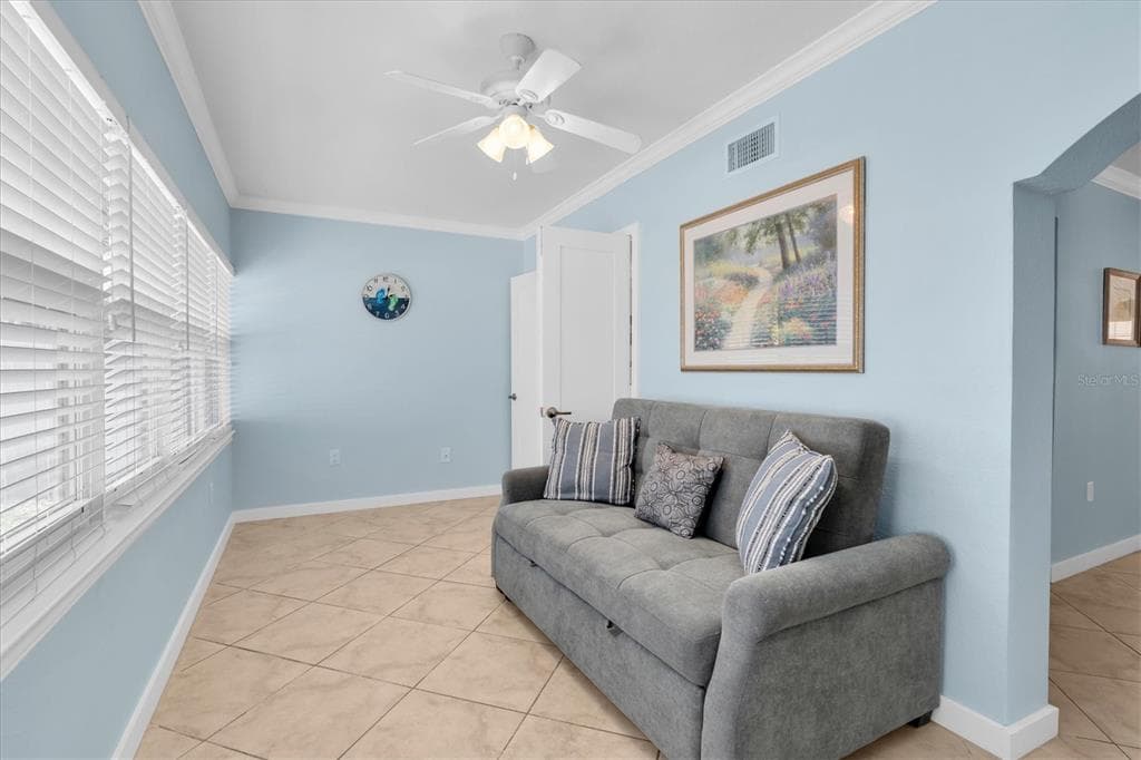 19417 GULF BOULEVARD E103 photo 9