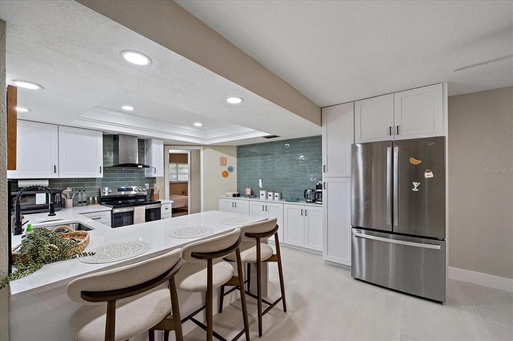 3041 CLIFFORD STREET photo 23