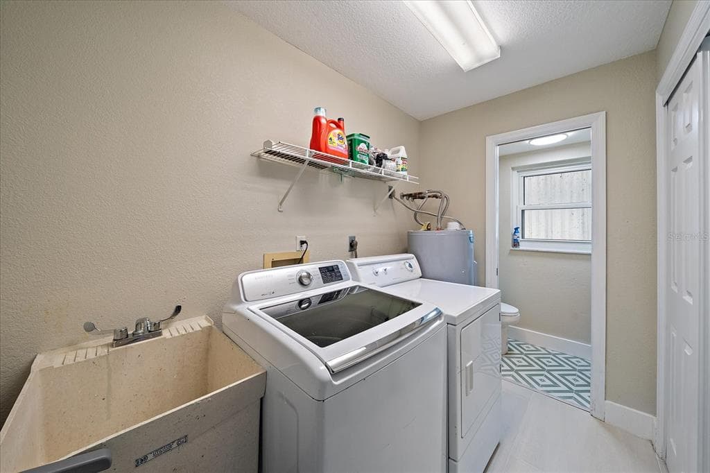 3041 CLIFFORD STREET photo 24