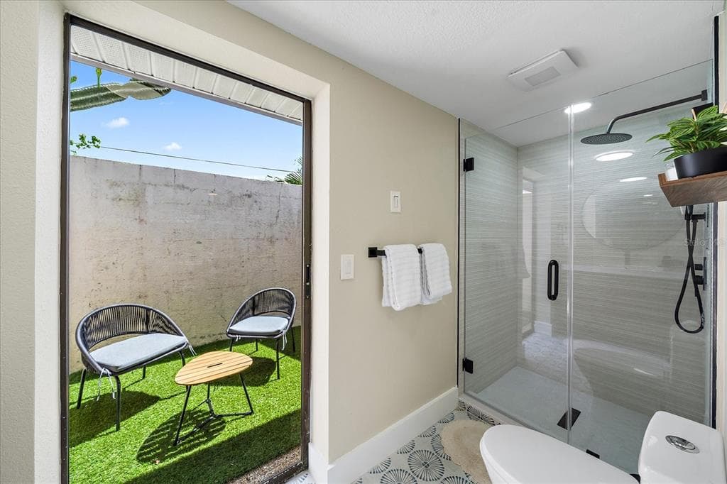 3041 CLIFFORD STREET photo 14